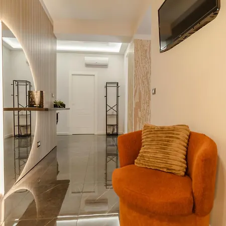 Vbm & - Luxury In Center